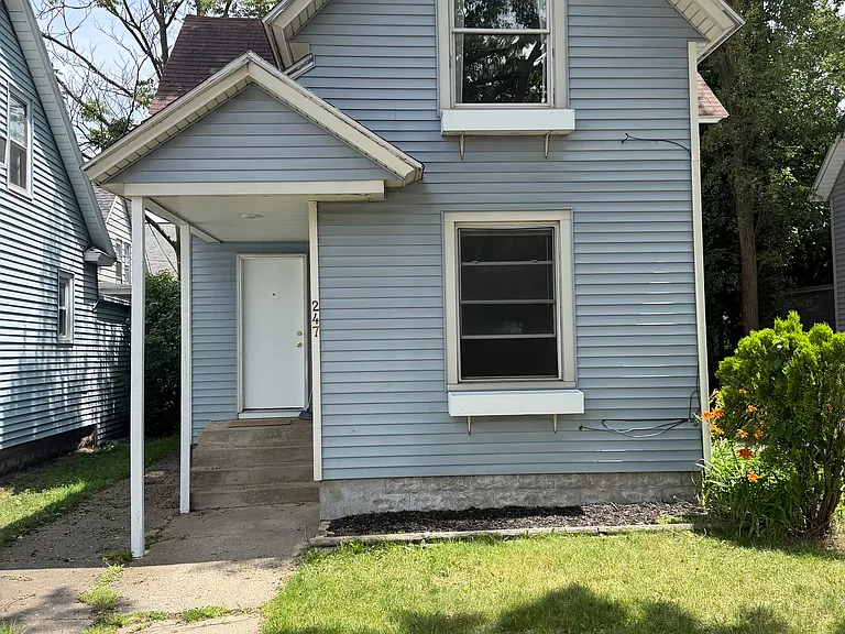 247 Washington Blvd — Photo 1