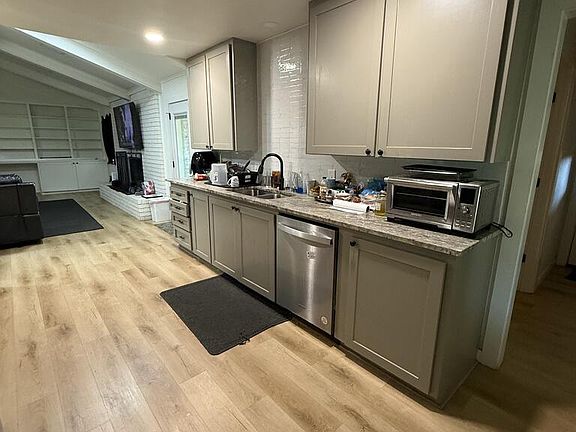 4th image of 1211 Lavaca St