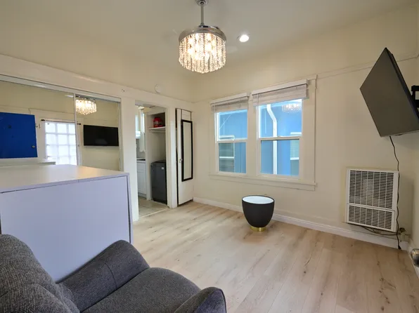 48 Navy St #6, Venice, CA 90291