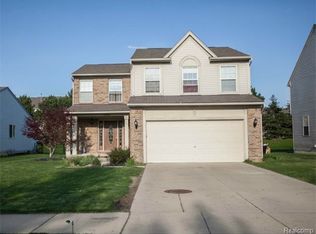 36286 Dickson Dr, Sterling Heights, MI 48310