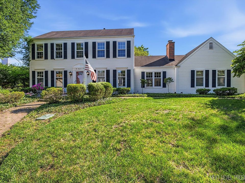 1st image of 250 Chasse Cir