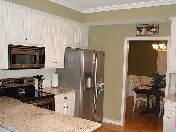 Kitchen and dining room