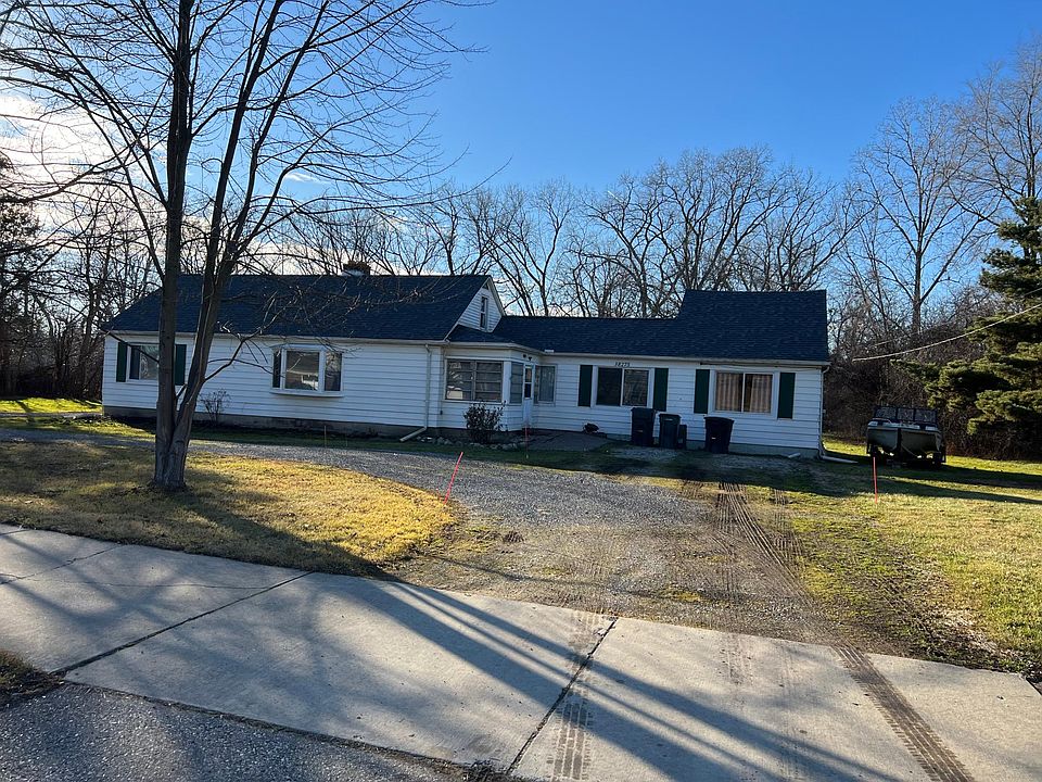 1st image of 38275 Dequindre Rd #2