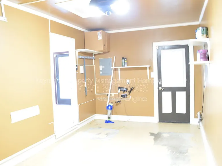 826 Maywood Cir — Photo 23