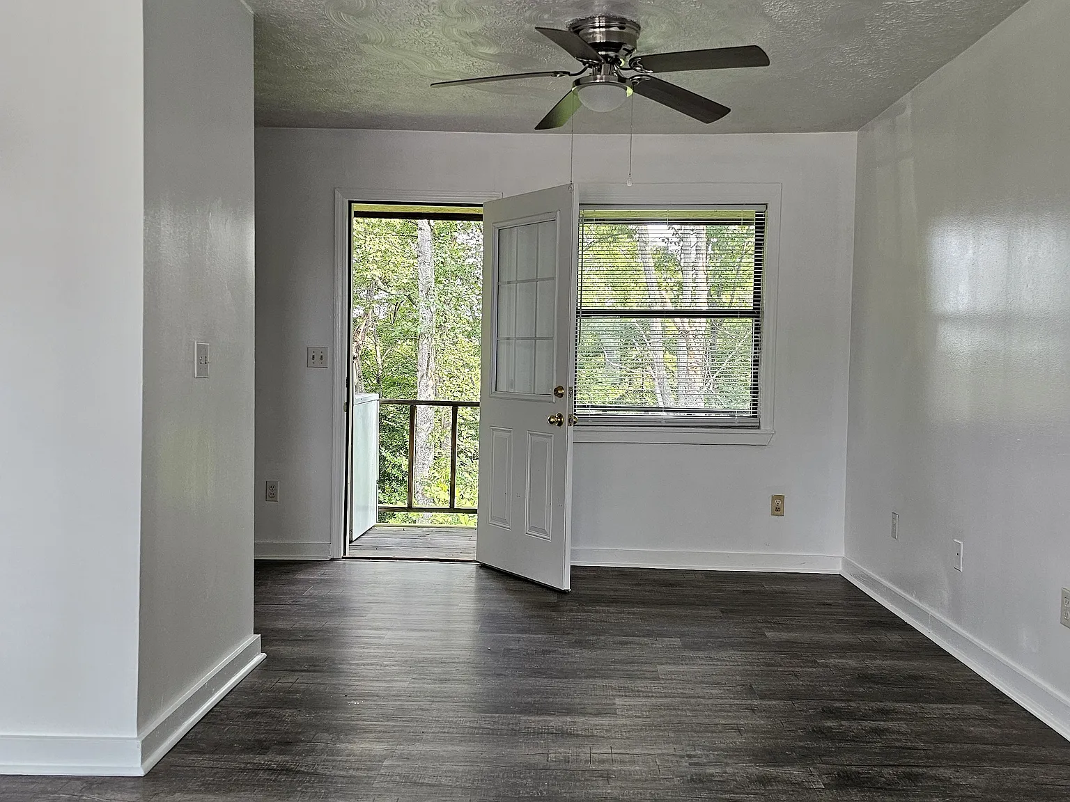 1 bed, $875 — Photo 2