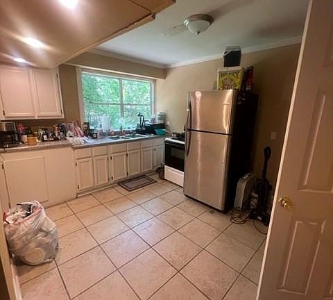 4th image of 900B S 16th St