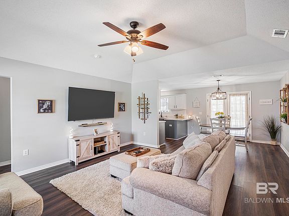 3rd image of 509 Hamilton Blvd