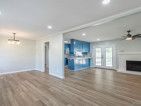 4th image of 99 1st Ave