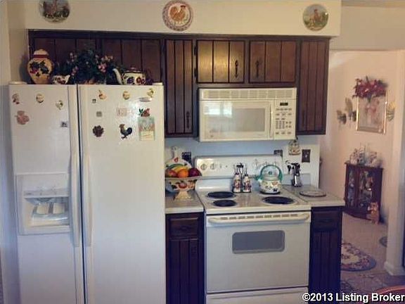 4th image of 499 Greenfield Cir