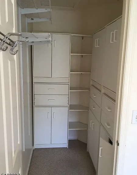 186 Potomac Dr — Photo 17