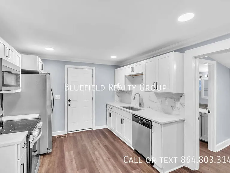 307 B St — Photo 11