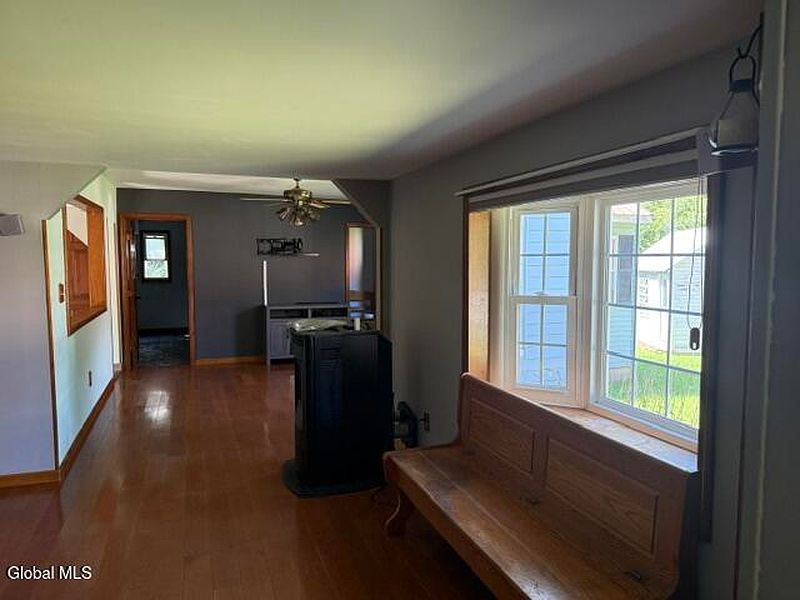 4th image of 83 Powder Mill Road