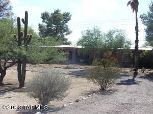 2nd image of 7501 N Camino De Maximillian