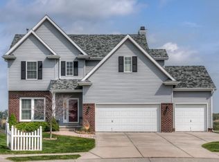 4796 Cedarbrook Dr, Council Bluffs, IA 51503