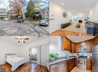 6005 Rosebud Ln APT 104, Centreville, VA 20121