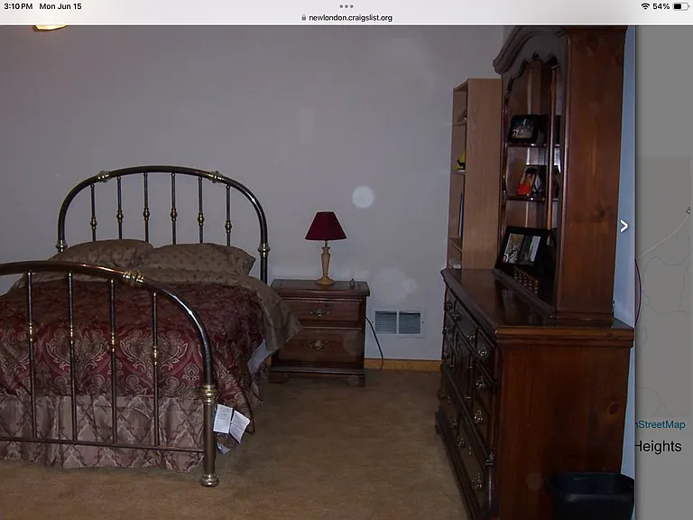1074 Storrs Rd — Photo 3