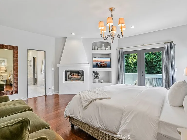 2200 Walnut Ave — Photo 22