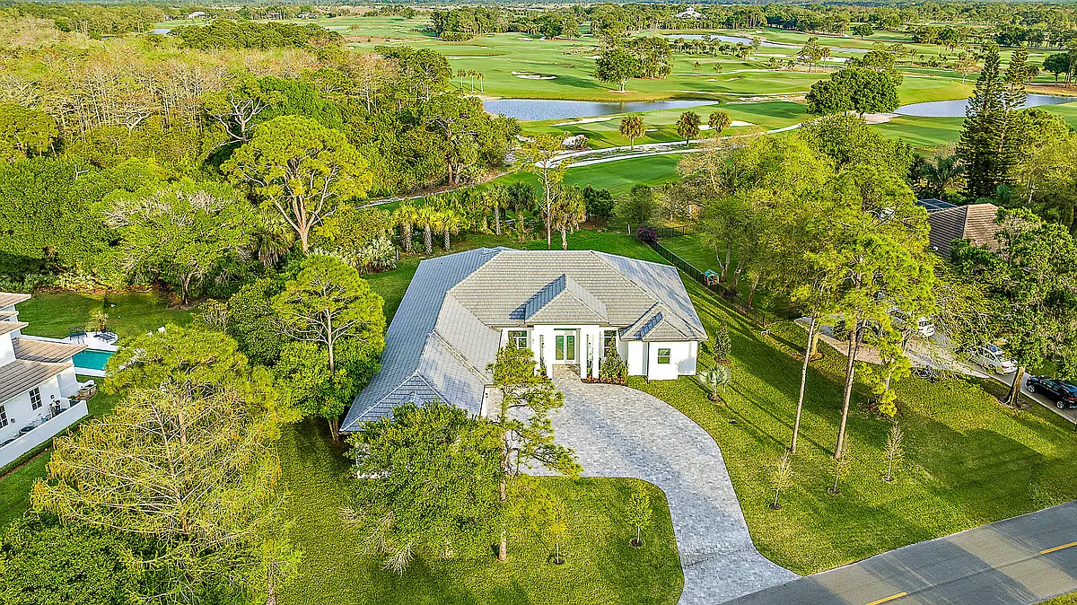 Building Photo - 18211 SE Old Trail Dr W