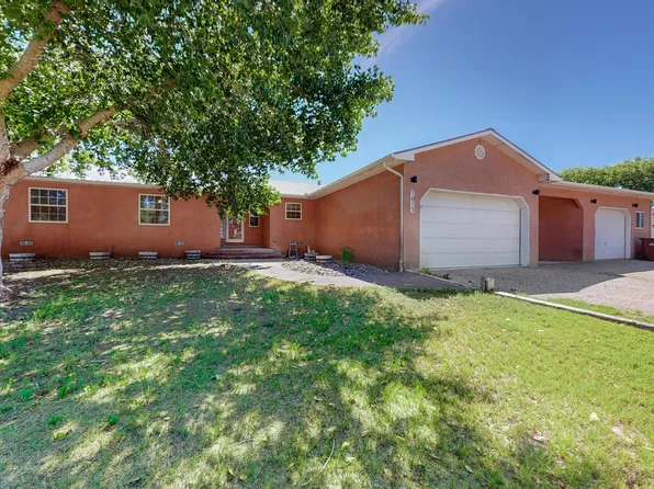 1015 Sandra Ln, Bosque Farms, NM 87068