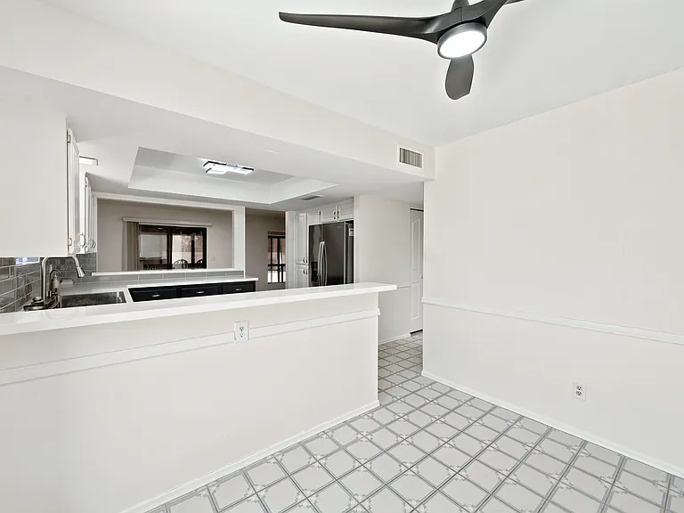 26009 S New Town Dr — Photo 9