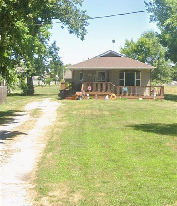 2nd image of 503 Henry St