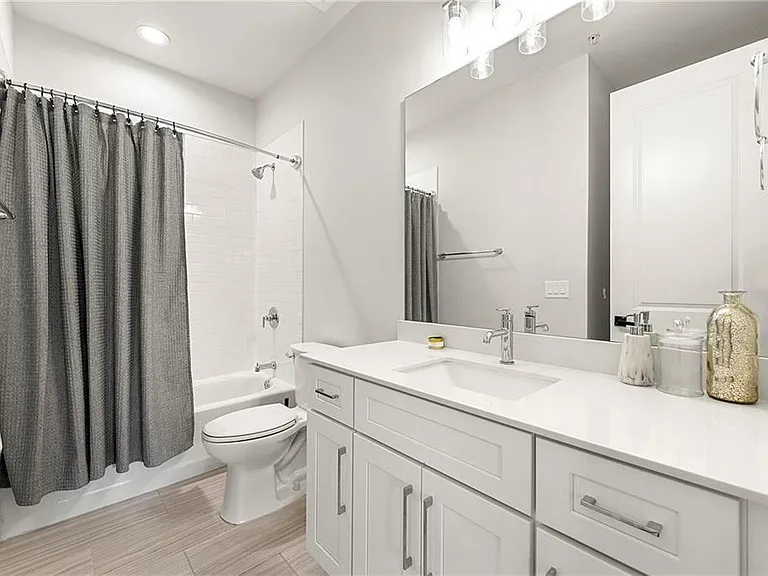 6890 Peachtree Dunwoody Rd #301 — Photo 11