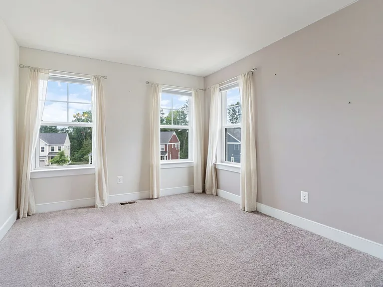 1460 Meadowlark Glen Rd — Photo 35