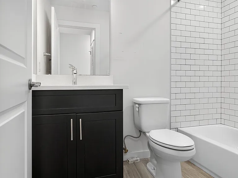 1659 N Randolph St #1 — Photo 11