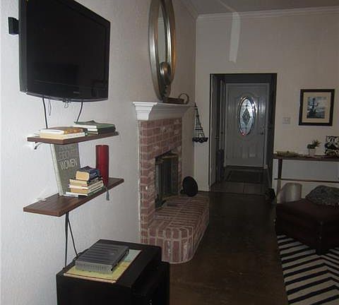 3rd image of 824 Birkhill Trl