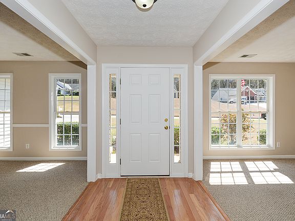 5th image of 208 Harlan Heights Rd