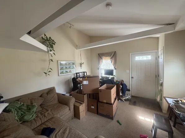 (undisclosed Address), Huntington, NY 11743