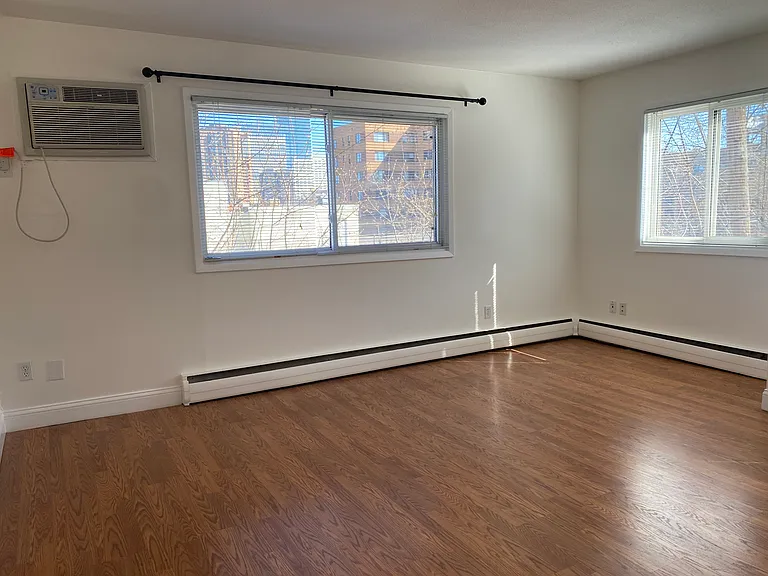 322 Clifton Ave #308 — Photo 2