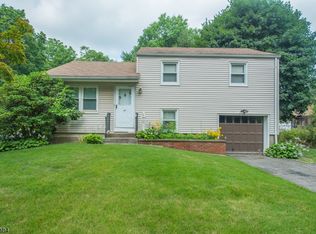 17 Frazer Rd, Denville, NJ 07834