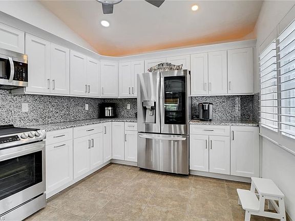 5th image of 8854 Cascades Isle BLVD