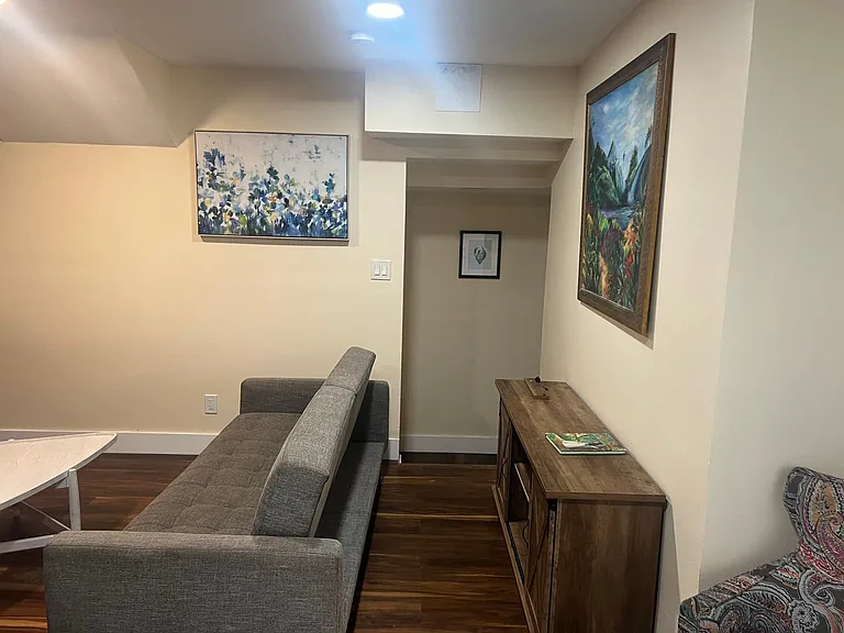 266 N Grass Valley Rd #B — Photo 8