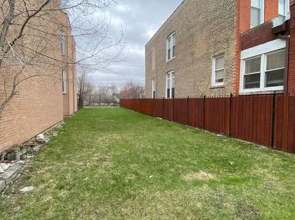 3031 W Warren Blvd, Chicago, IL 60612