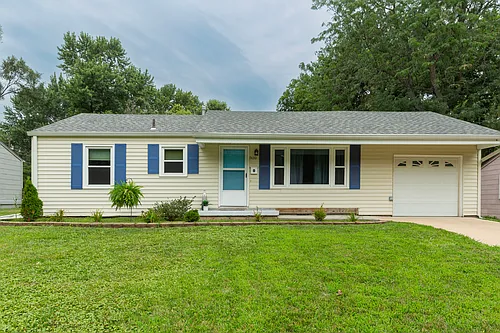 7430 Reeds Ln Photo 1
