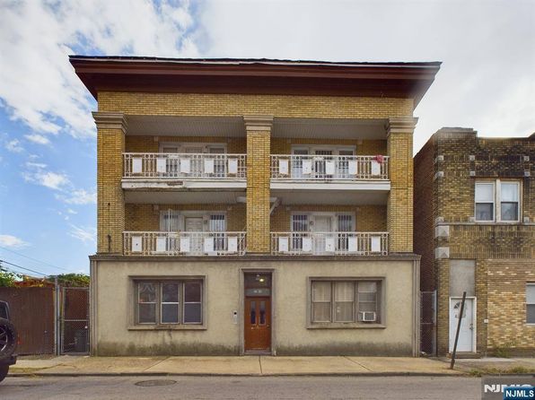 413-15 Dodd St #7