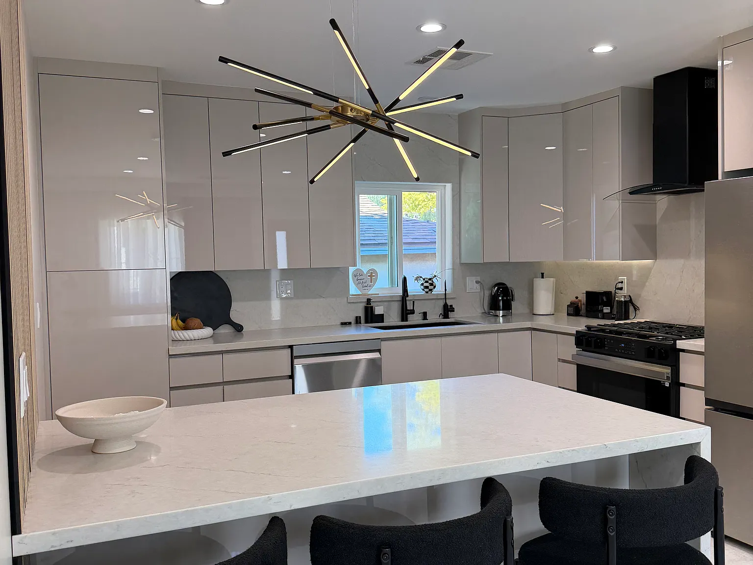 1 bed, 726 sqft, $3,499 — Photo 3