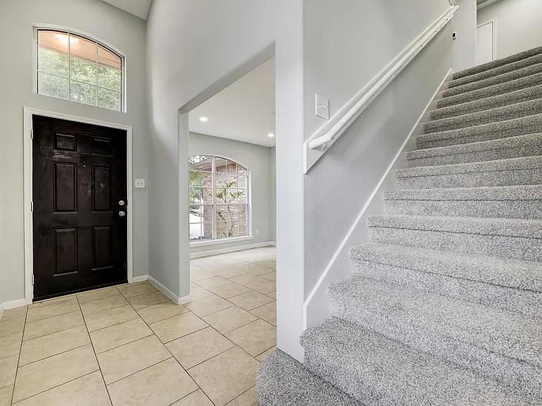 4906 Siros Isle Ct — Photo 2
