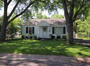 440 W Lakewood Ave, Peoria, IL 61614