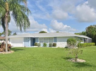 5004 Saxony Ct, Cape Coral, FL 33904