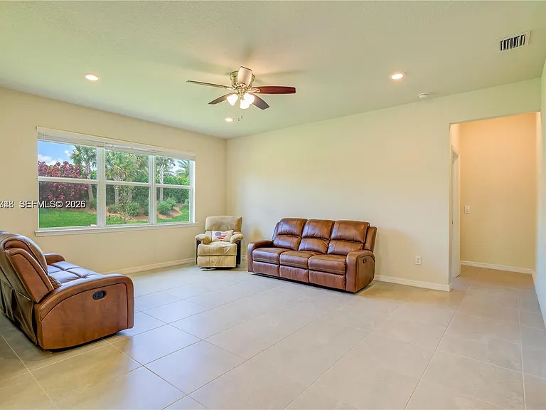 12300 SW Myrtle Oak Dr — Photo 4