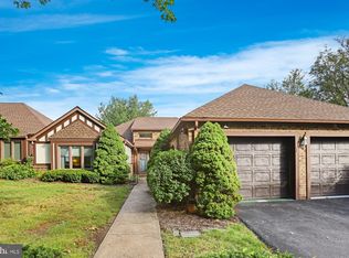 4087 Greystone Dr, Harrisburg, PA 17112