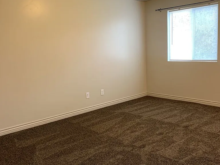 2378 S Knights Way — Photo 6