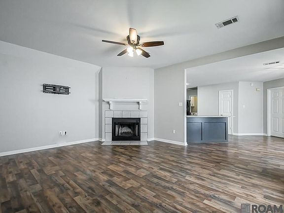 3rd image of 3437 Myrtle Grove Dr