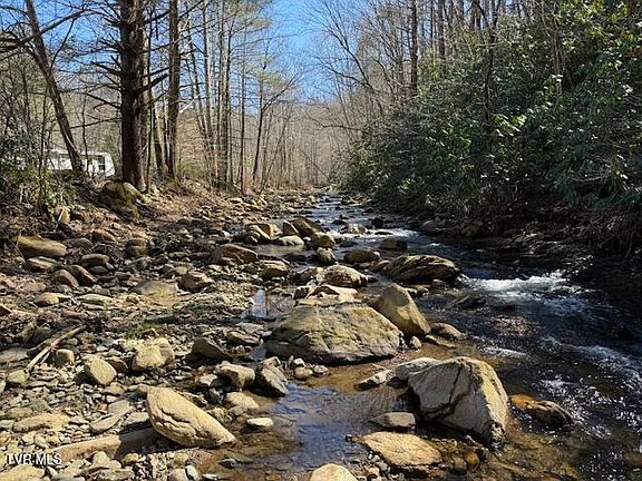 5th image of Willis Cove Rd