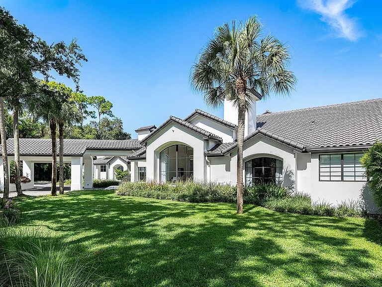 16388 Bridlewood Cir — Photo 4