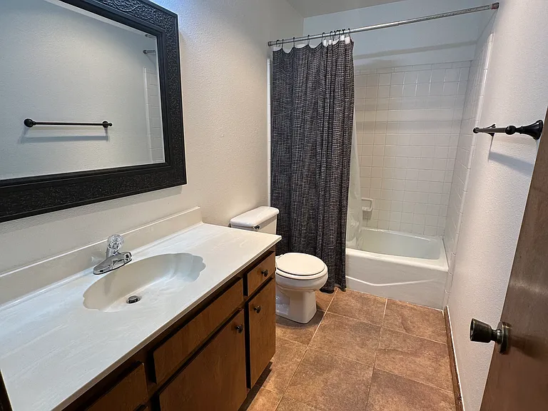 417 Innsdale Ter — Photo 30