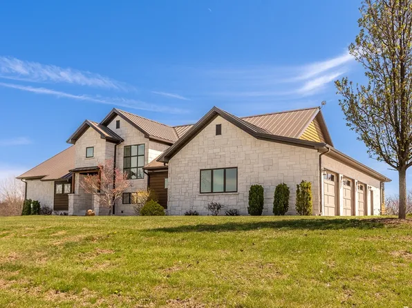 9909 Decatur Rd, Marion, IL 62959